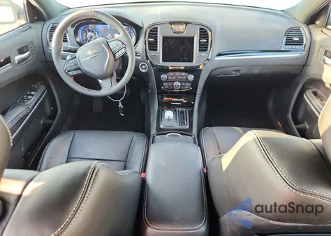 2023 Chrysler 300 S из США, поврежденный, VIN 2C3CCABG5PH509645